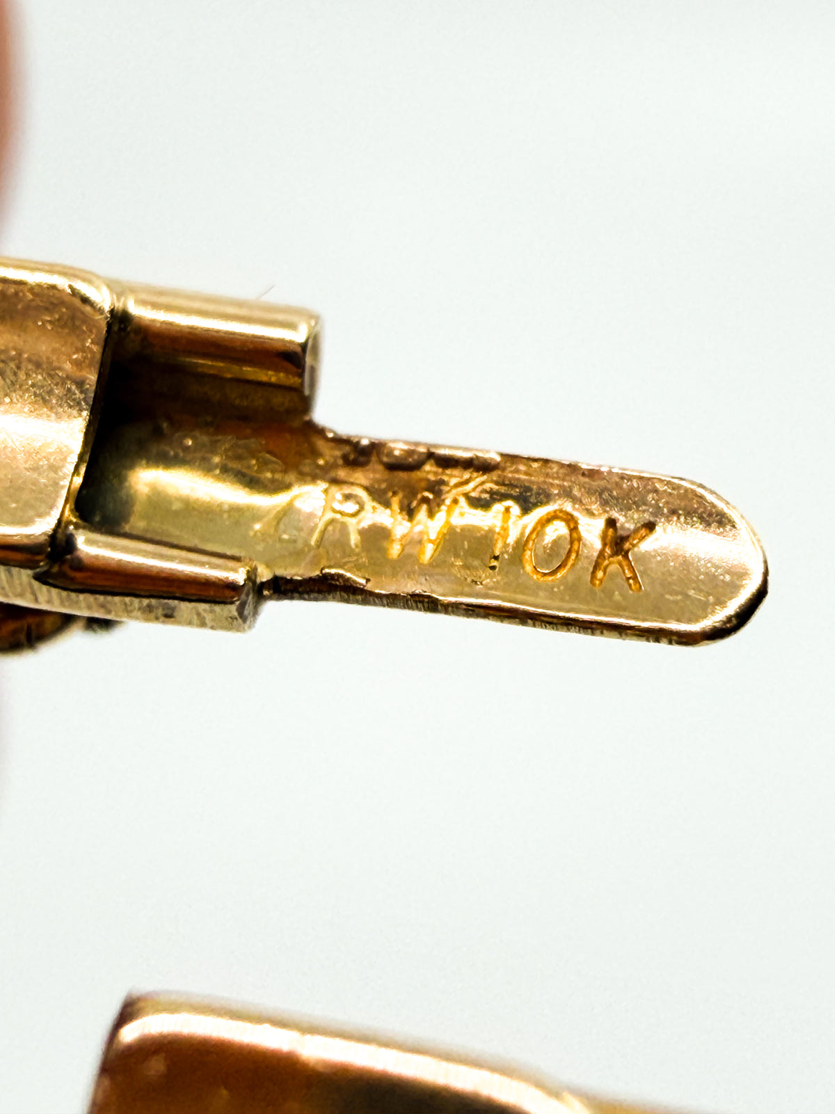Vintage 10k gold thin bangle bracelet