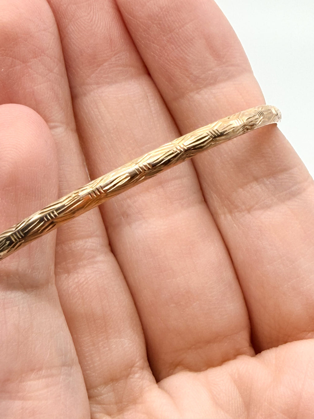 Vintage 10k gold thin bangle bracelet