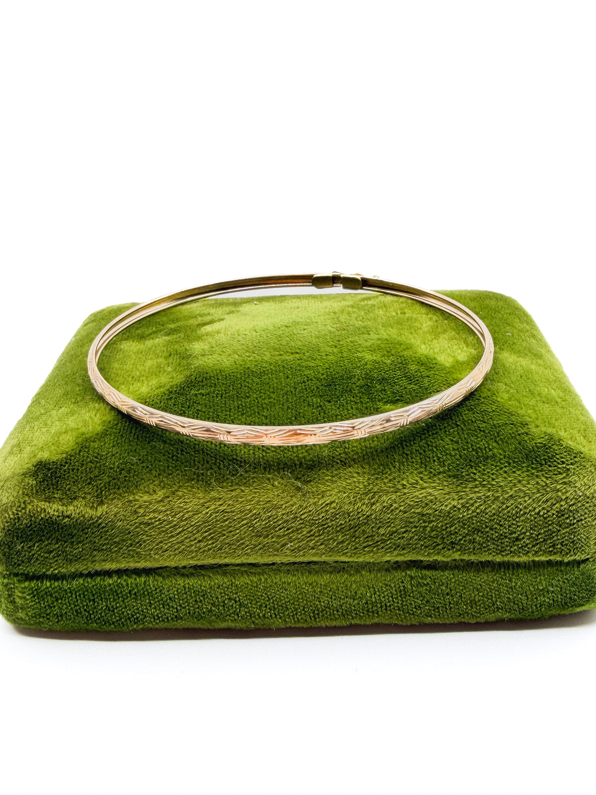 Vintage 10k gold thin bangle bracelet
