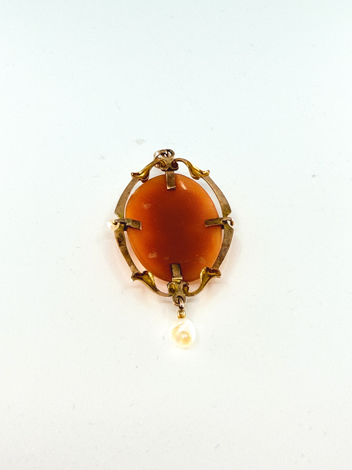 Edwardian 10k gold cameo lavalier pendant