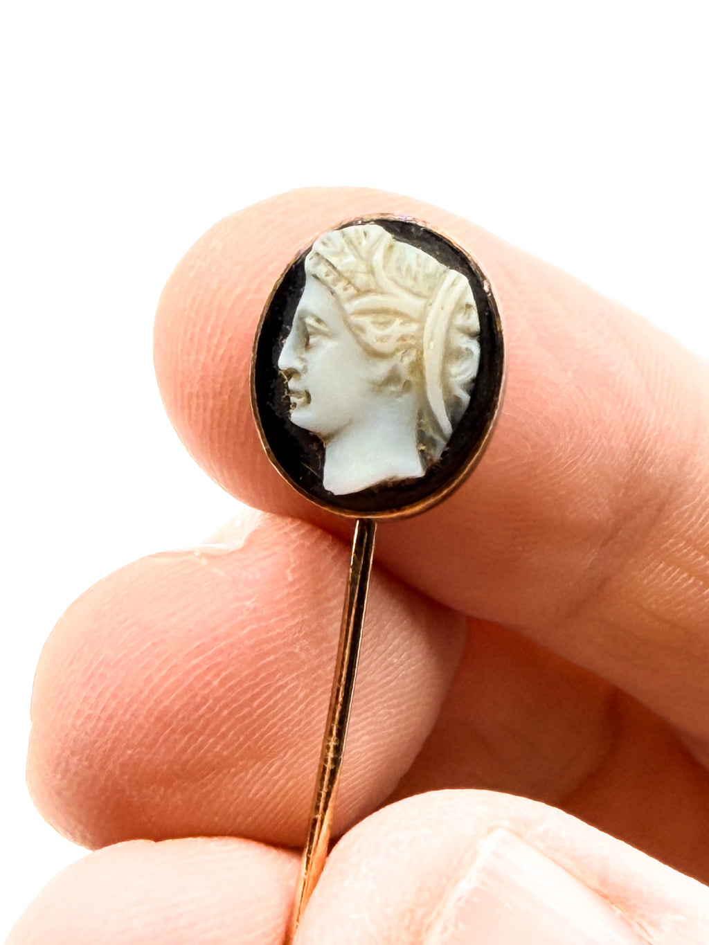 Victorian 14k carved hardstone cameo stickpin