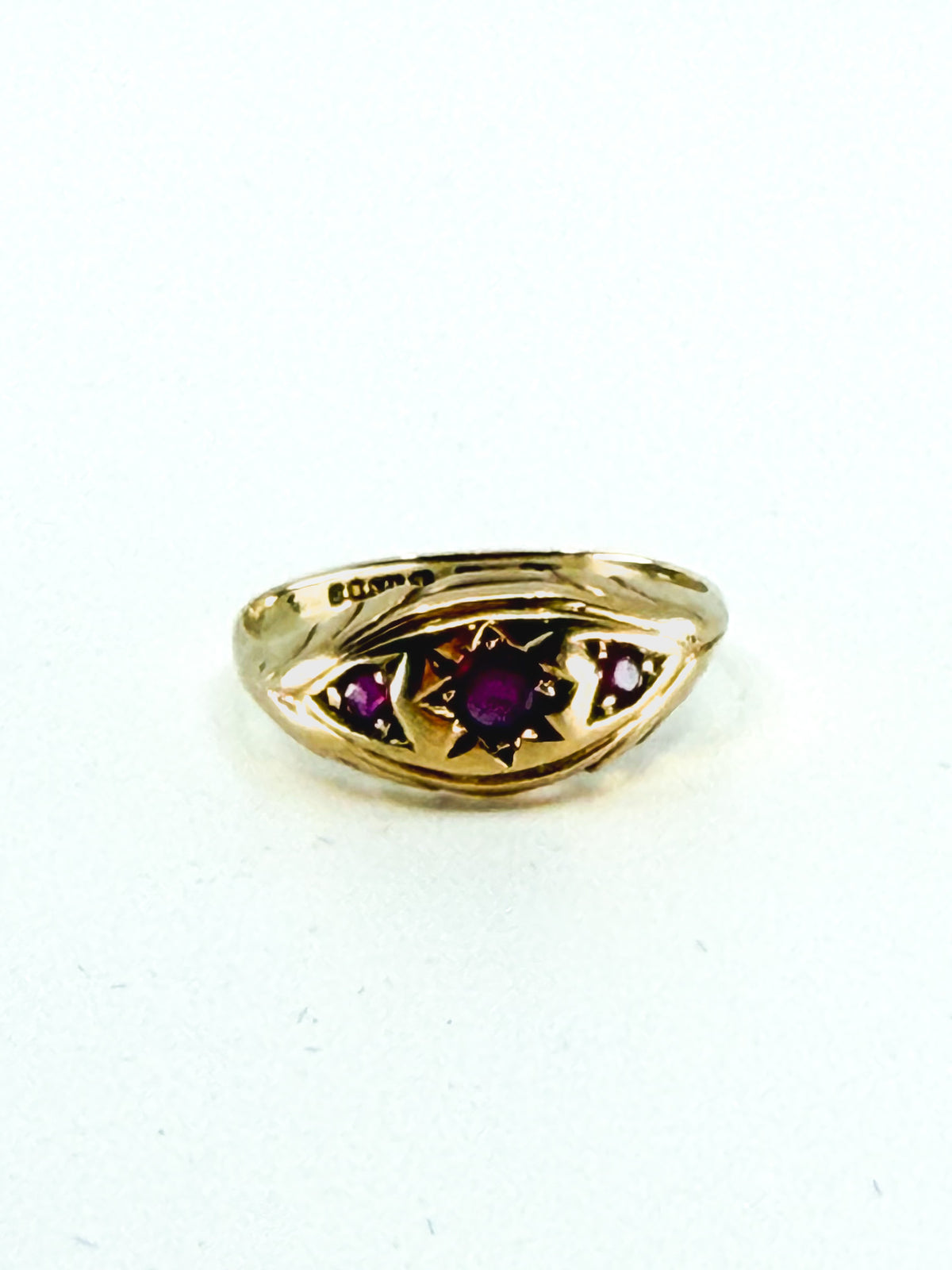 Antique 9k gold star-set ruby ring