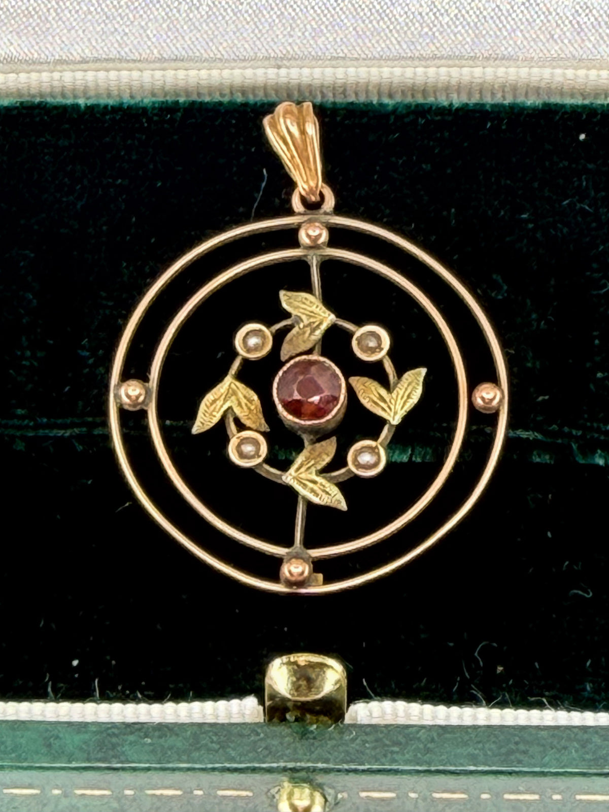 Edwardian 9k gold lavalier pendant with garnet and seed pearls