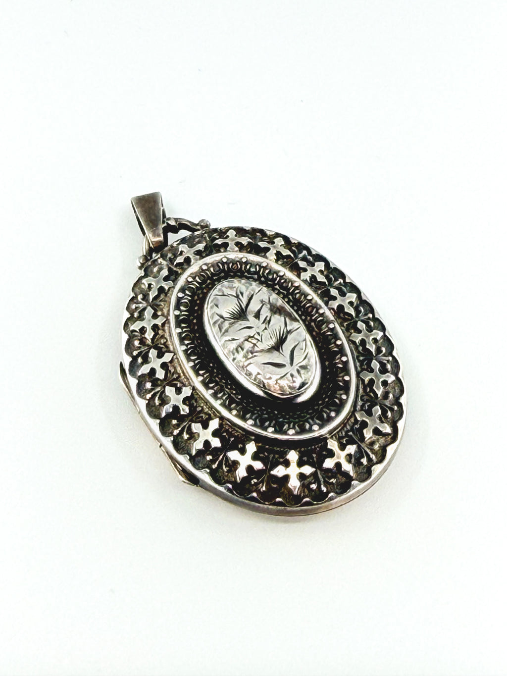 Victorian sterling silver aesthetic movement locket