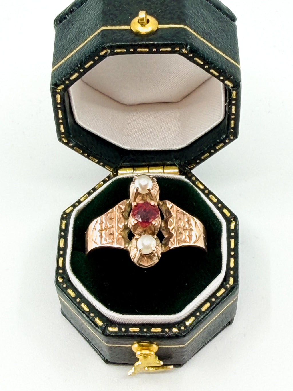 Victorian 10k gold pearl and red paste ring with etched band