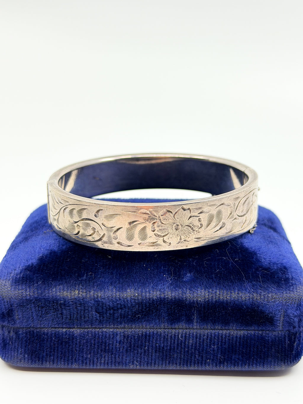 Vintage sterling silver etched floral cuff bracelet