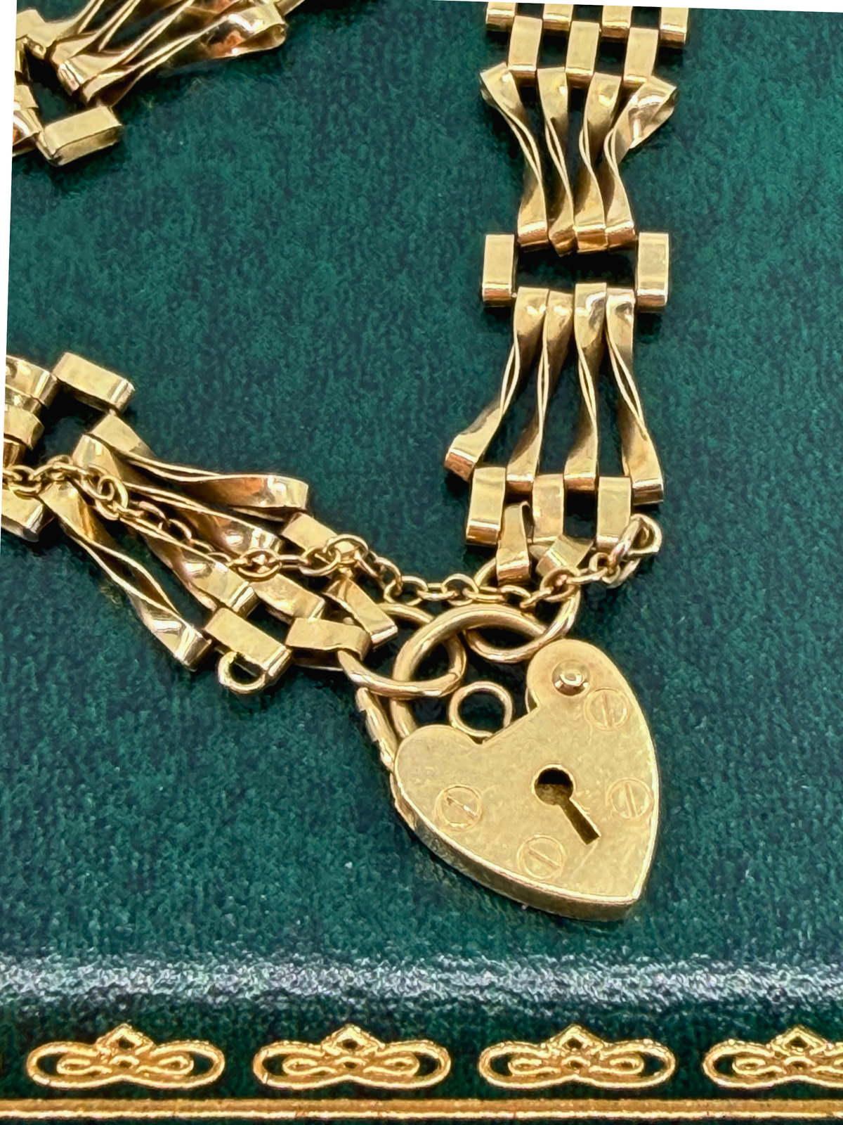 Vintage 9k gold gate bracelet with heart padlock charm