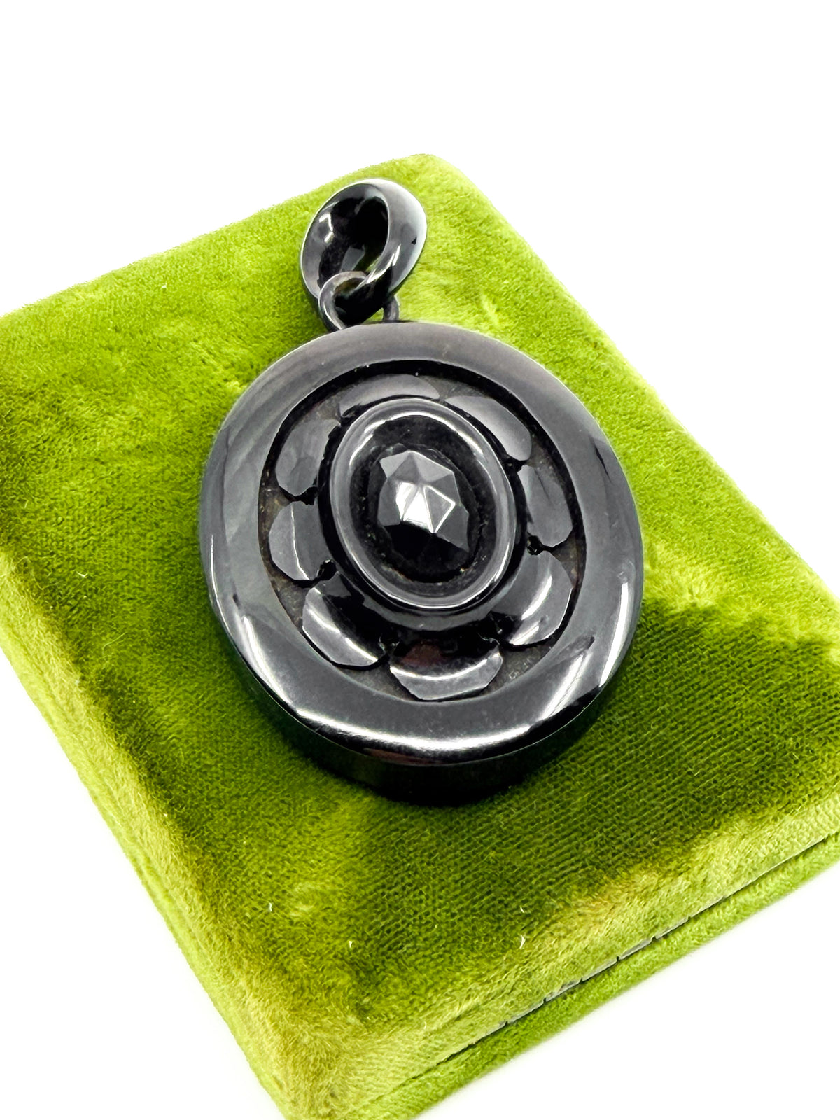 Victorian large carved Whitby jet portrait pendant