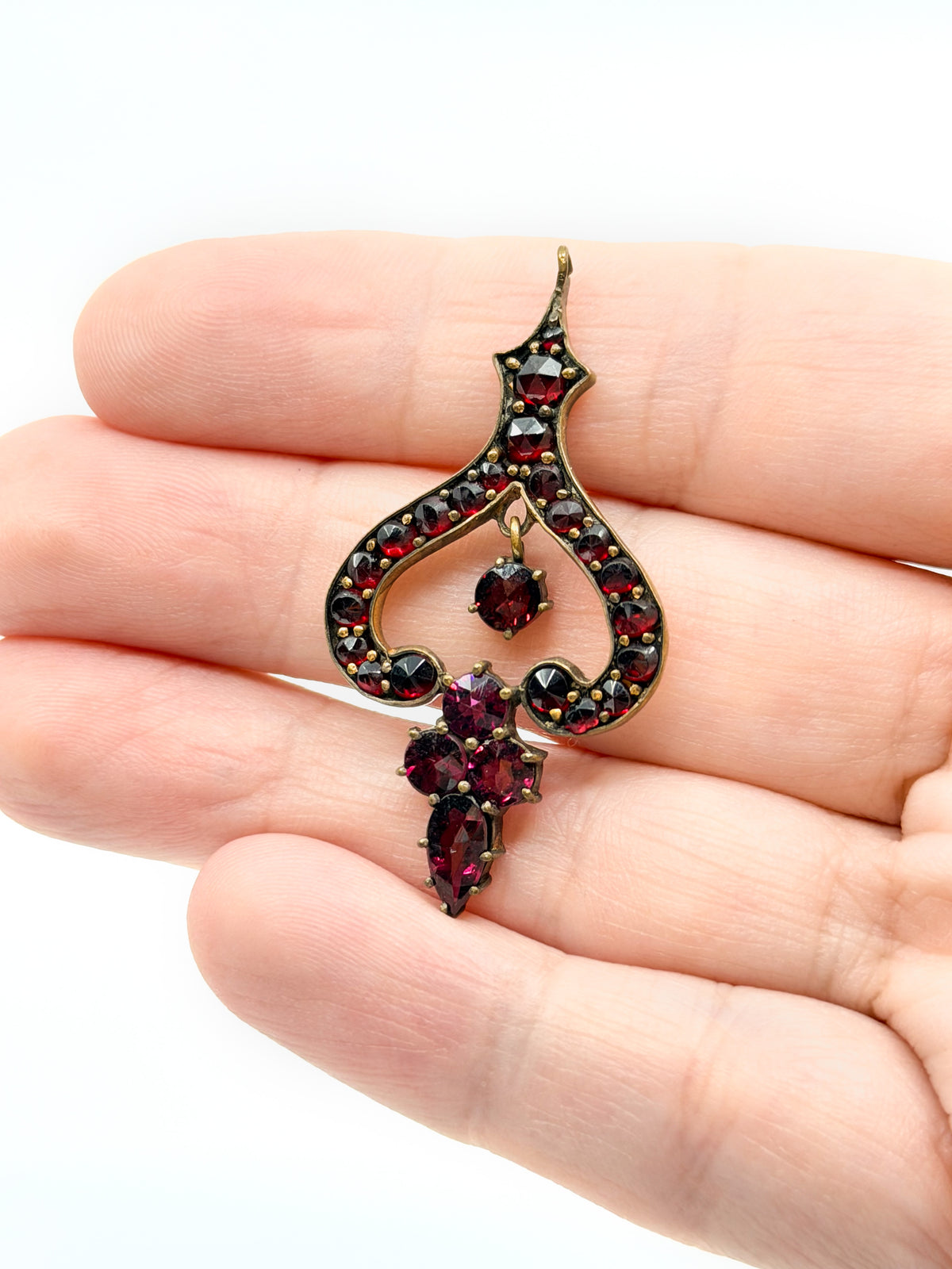 Antique Edwardian bohemian garnet pendant