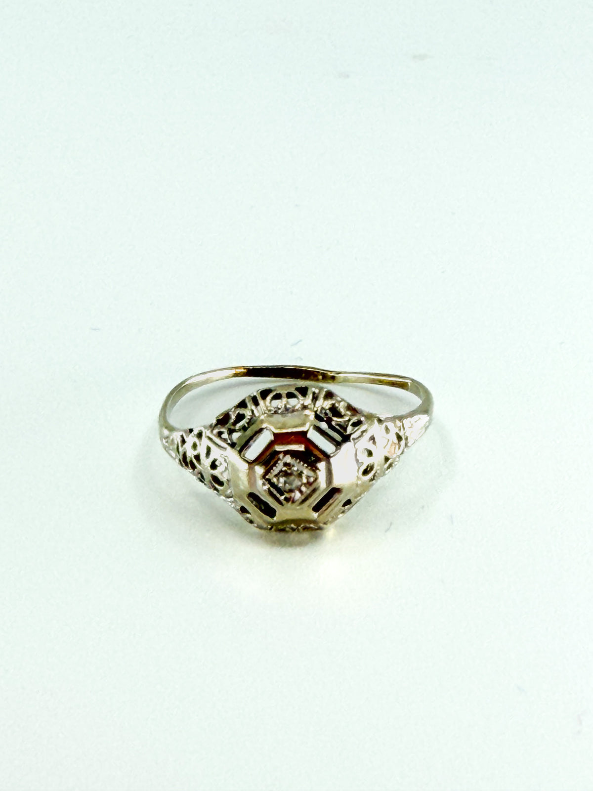 Antique Art Deco 14k white gold ring with diamond