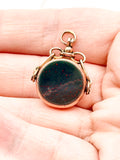 Victorian 9k gold bloodstone and carnelian spinner fob