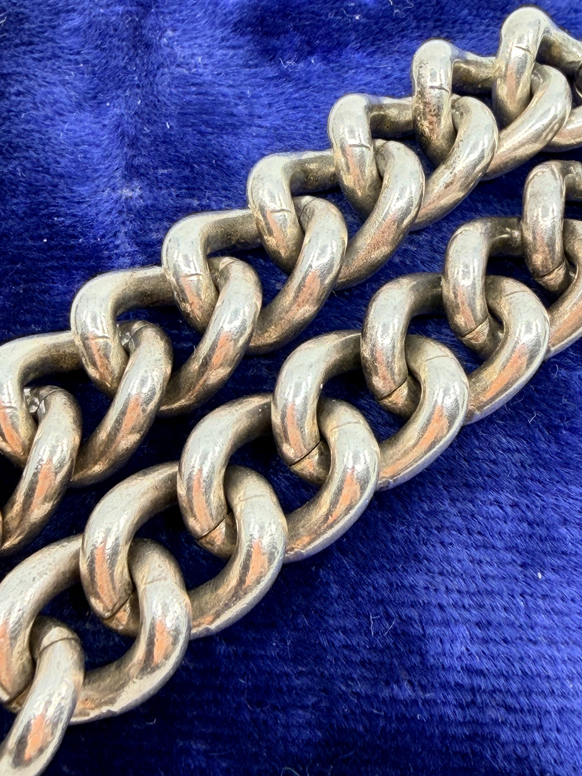 Heavy vintage sterling silver curb bracelet with padlock heart clasp
