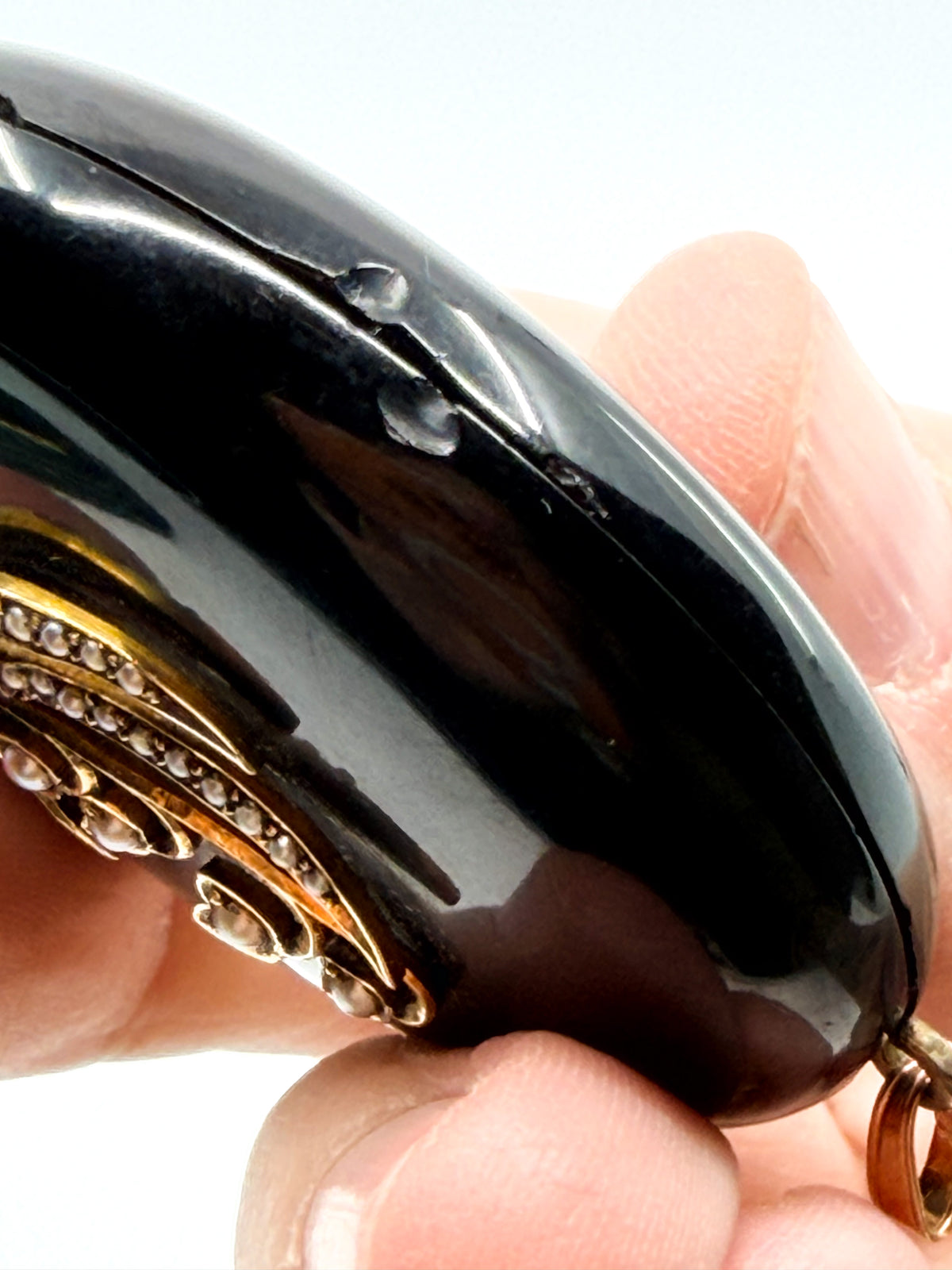 Victorian Whitby jet mourning locket with photo portrait and 14k bail