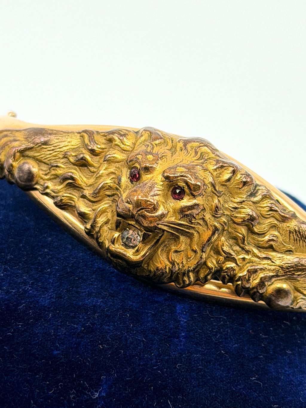 Victorian gold-filled Bates & Bacon lion bangle bracelet